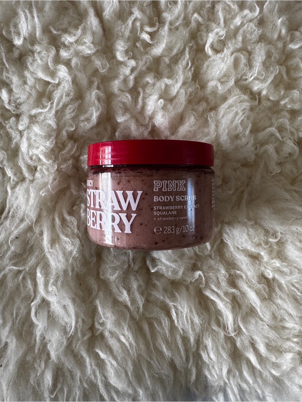 New BBW Juicy Strawberry Moisturizing Body Scrub